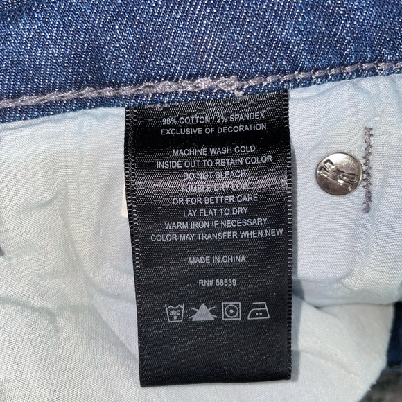 Catherine Boyfriend Royal Wash - Picture 4 of 7